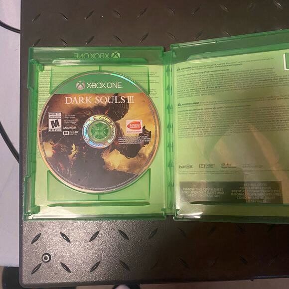 Dark Souls 3 Xbox One Pre Owned - Picture 2 of 2